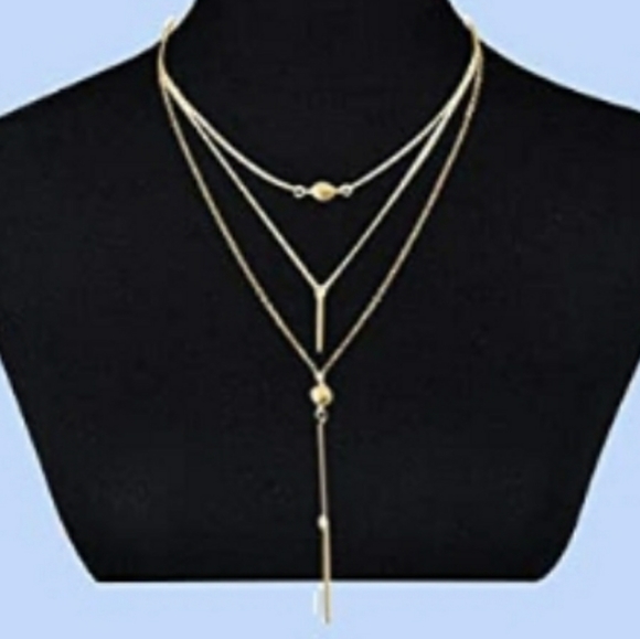 Jewelry - NEW Goldtone Layered Necklace